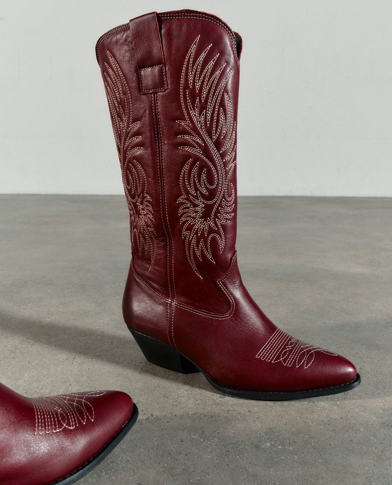 Burgundy Cowboys