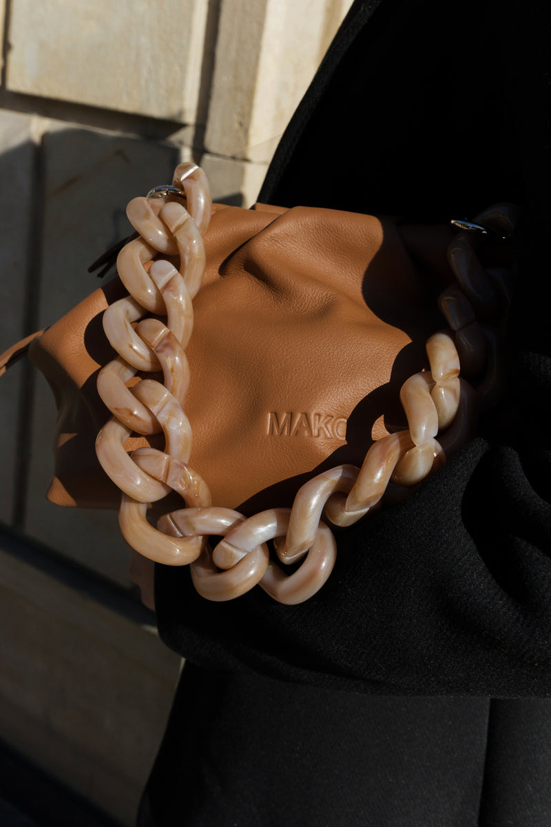 Cloud Large Caramel with Marble Chain